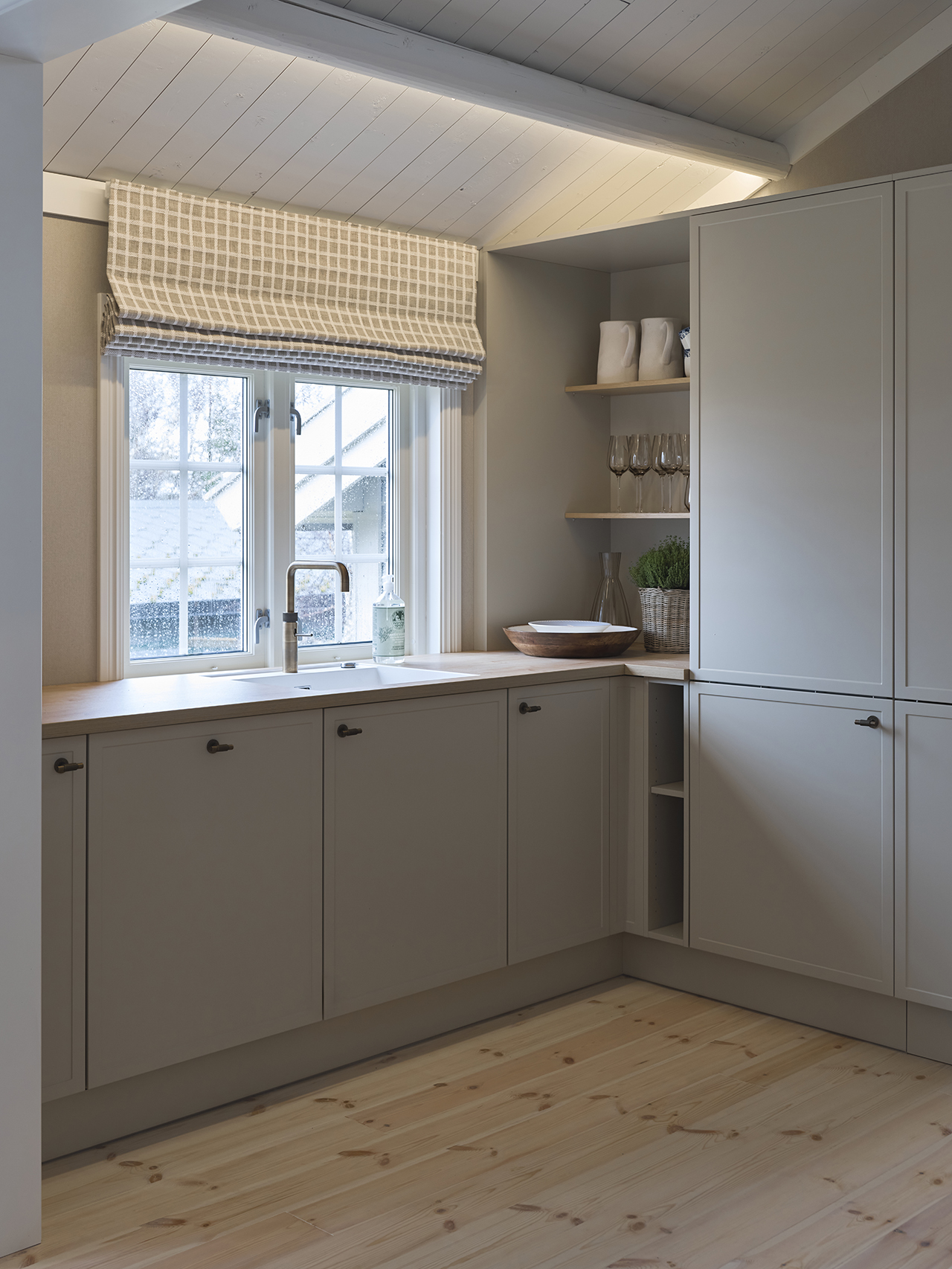 Hitra Etterbilder TMM 04357 B1280