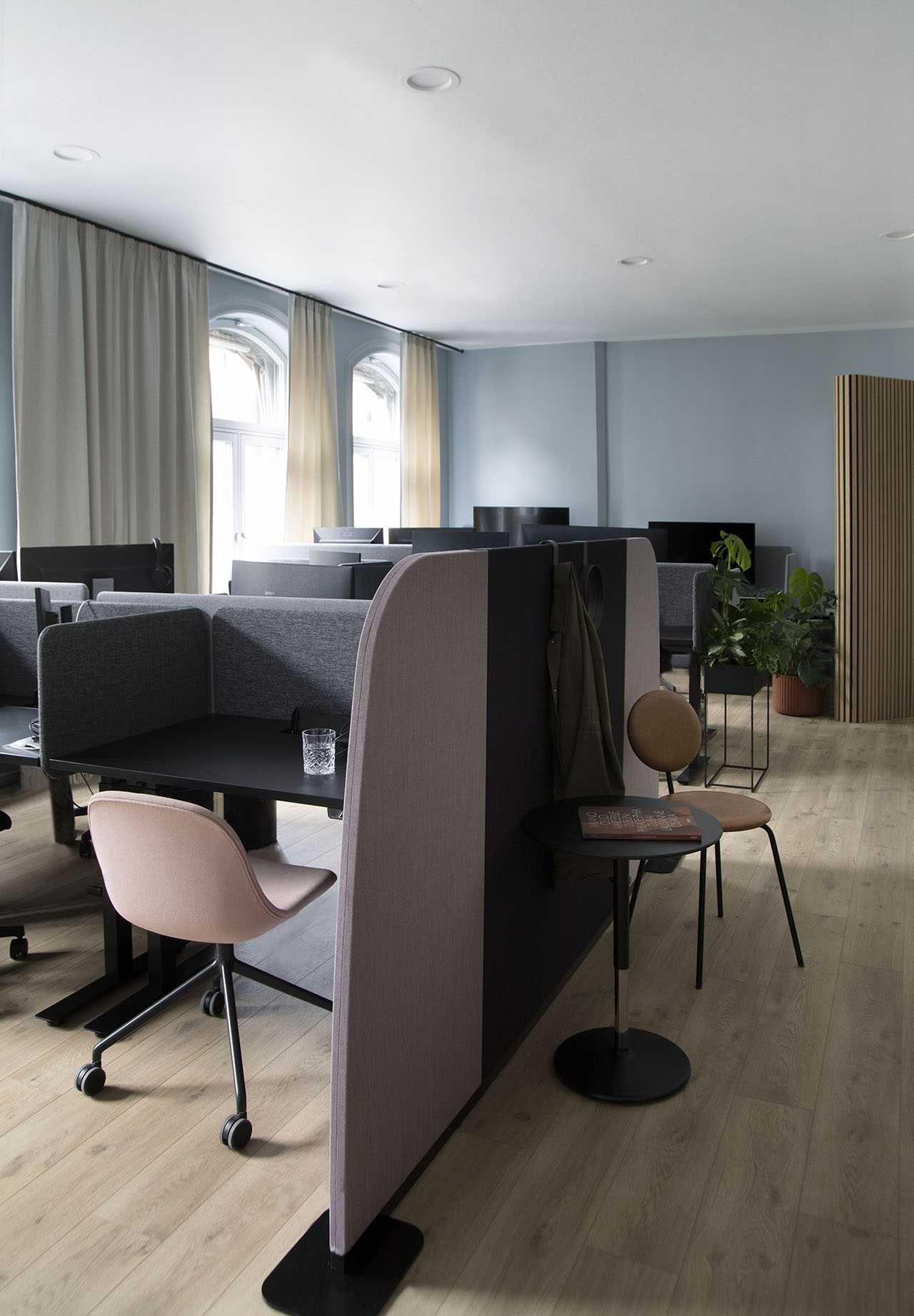 09 4H0A0680 Noria B1280